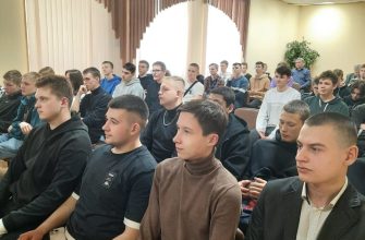 Со студенческой скамьи – на завод. Работники БЗМП провели встречу с учащимися Алтайского государственного колледжа