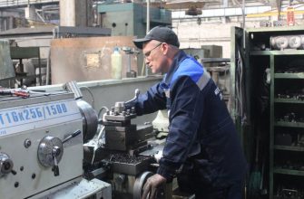 На Барнаульском заводе мехпрессов выбрали лучшего токаря