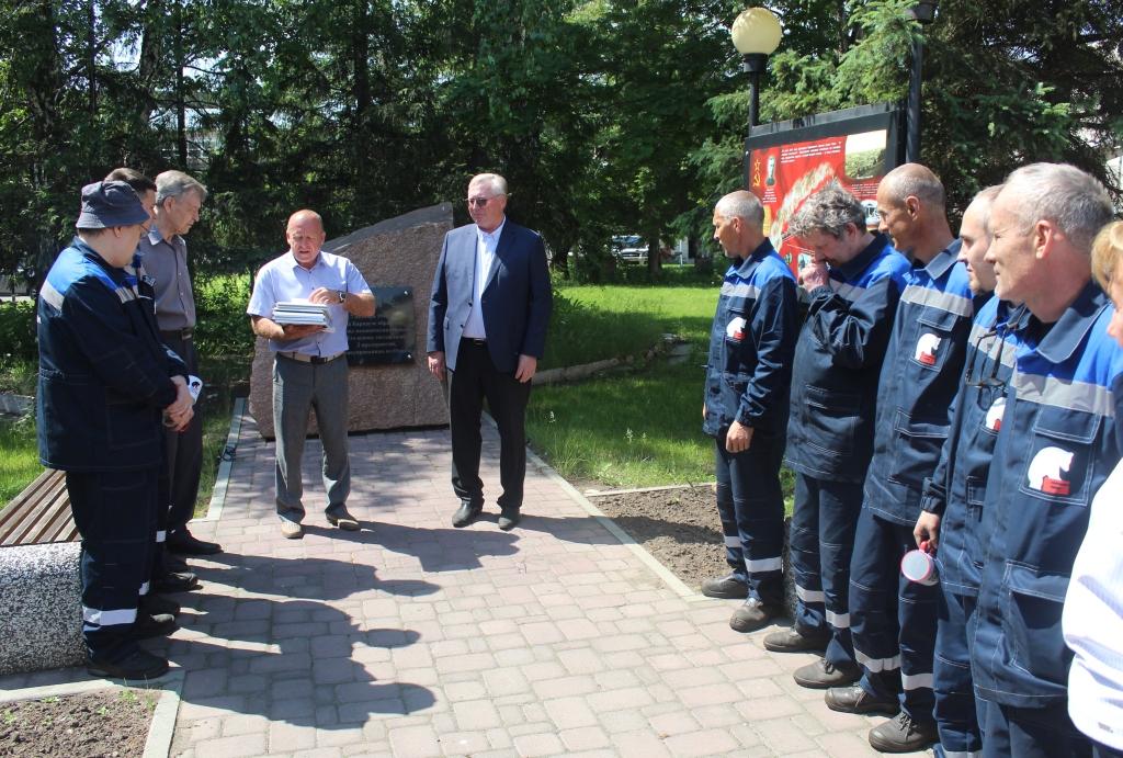 На Барнаульском заводе мехпрессов выбрали лучшего токаря