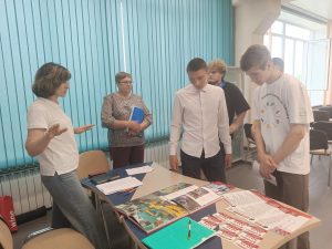 Такие специалисты нужны заводу